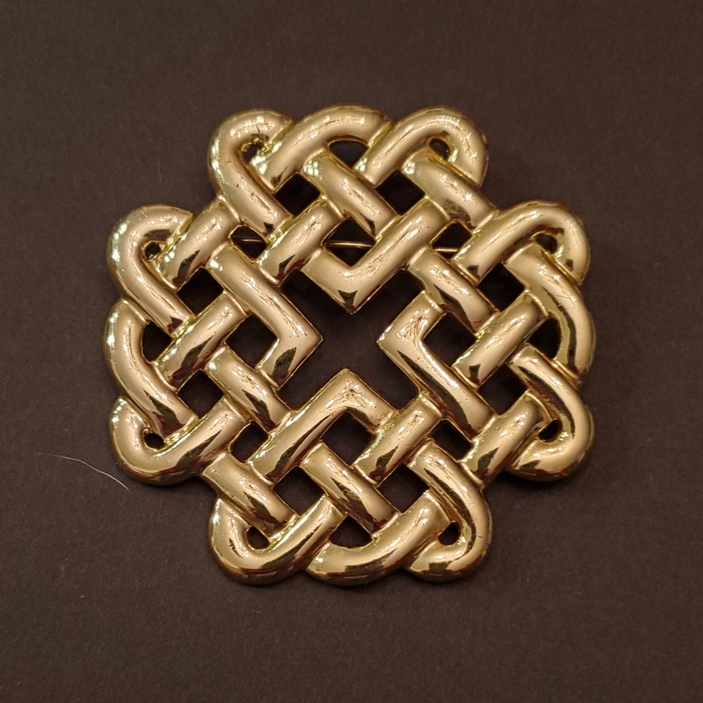 Vintage Brooch Celtic Design